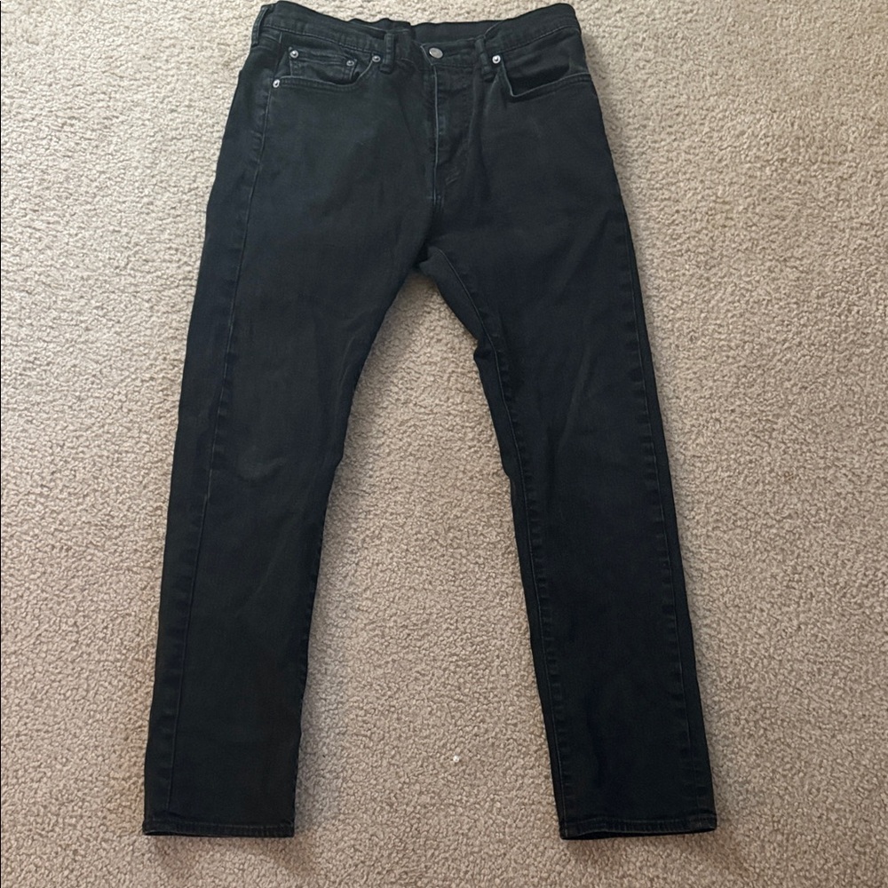 Black Levi’s 32x32